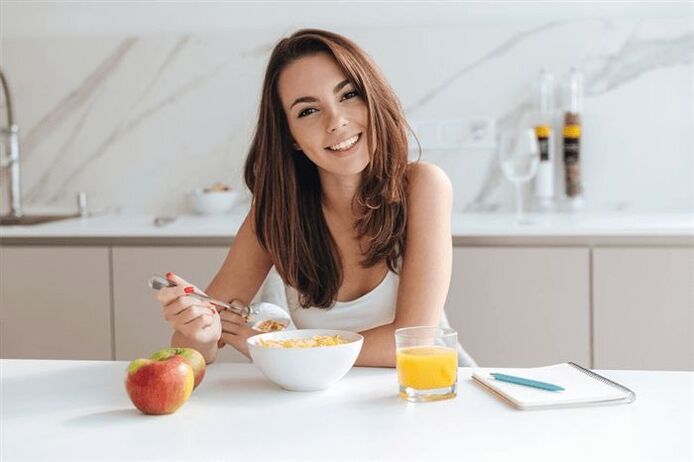 საუზმე გეხმარებათ წონის დაკლებაში
